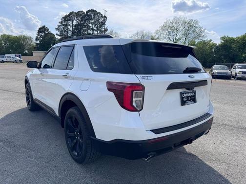2024 Ford Explorer ST-Line