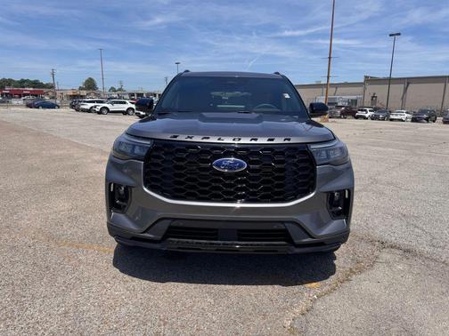 CARBONIZED GRAY METALLIC 2026 Ford Explorer ST-Line