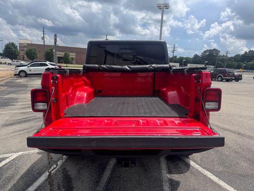 Firecracker Red Clearcoat 2020 Jeep Gladiator Sport S