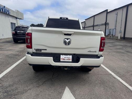 Pearl White 2022 RAM 2500 Laramie Crew Cab 4x4 6'4' Box