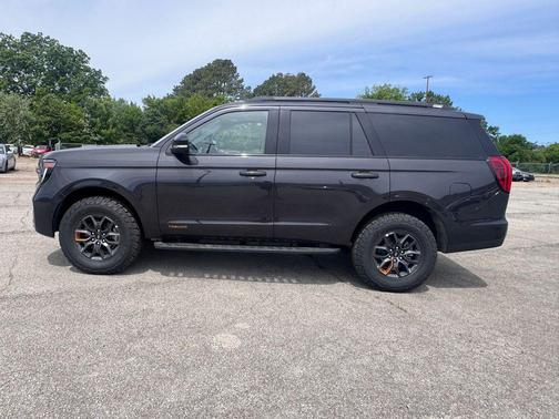 DARK MATTER GRAY METALLIC 2026 Ford Expedition Tremor