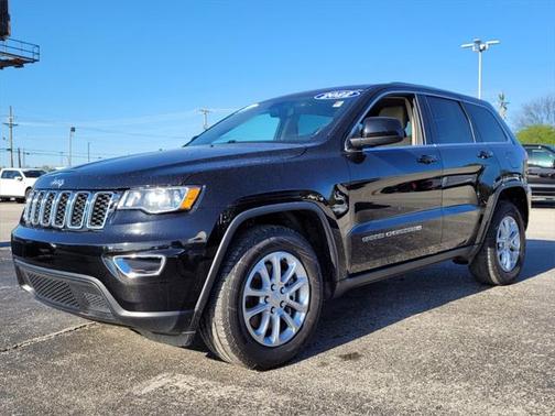 2022 Jeep Grand Cherokee Laredo