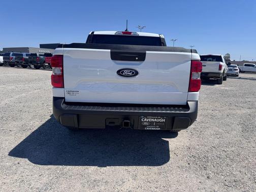 OXFORD WHITE 2026 Ford Maverick XLT