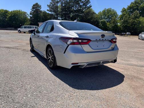 Celestial Silver Metallic 2024 Toyota Camry SE
