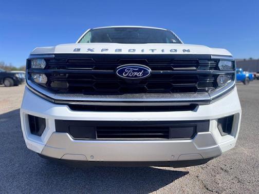 STAR WHITE MET TRI-COAT 2026 Ford Expedition Max Platinum