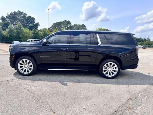 Black 2025 Chevrolet Suburban Premier