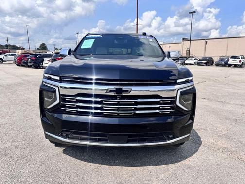 Black 2025 Chevrolet Suburban Premier