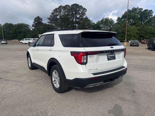 STAR WHITE MET TRI-COAT 2026 Ford Explorer Active
