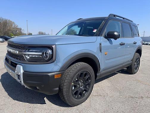 AZURE GRAY METALLIC TRI-COAT 2026 Ford Bronco Sport Badlands