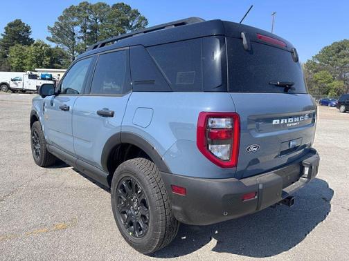 AZURE GRAY METALLIC TRI-COAT 2026 Ford Bronco Sport Badlands
