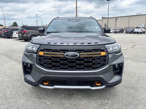 Carbonized Gray Metallic 2026 Ford Explorer Tremor