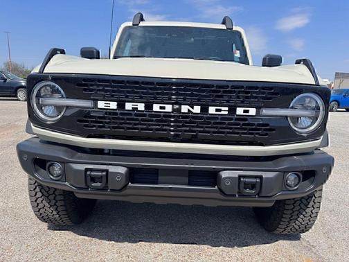 DESERT SAND 2025 Ford Bronco Badlands