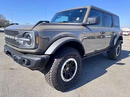MARSH GRAY 2026 Ford Bronco Badlands