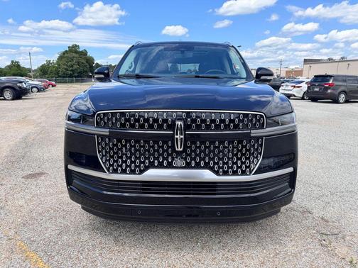 INFINITE BLACK MET CC 2026 Lincoln Navigator Reserve