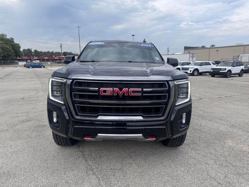 Onyx Black 2021 GMC Yukon XL 4WD AT4