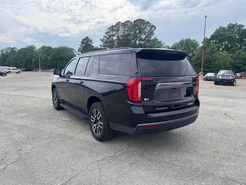 Onyx Black 2021 GMC Yukon XL 4WD AT4