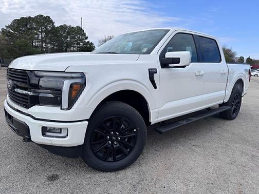 STAR WHITE METALLIC TRICOAT 2026 Ford F-150 Platinum
