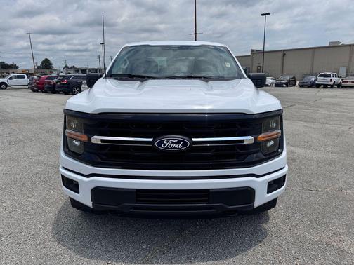 Oxford White 2026 Ford F-150 XLT