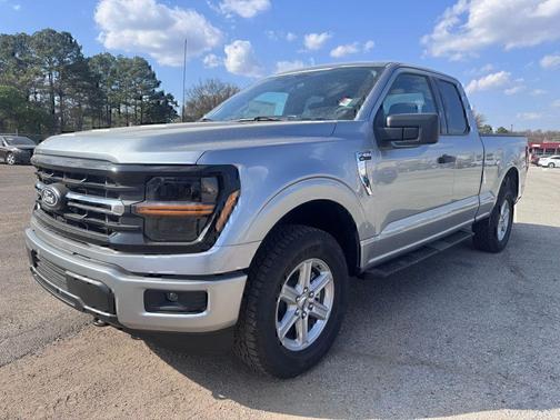 ICONIC SILVER METALLIC 2026 Ford F-150 XLT