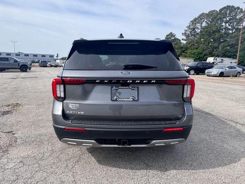 CARBONIZED GRAY METALLIC 2026 Ford Explorer Active