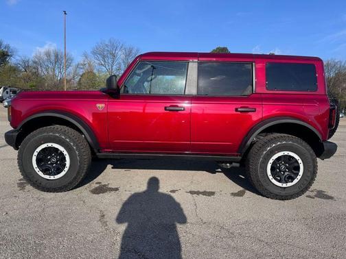 RUBY RED MET TNTD CLEARCOAT 2026 Ford Bronco Badlands