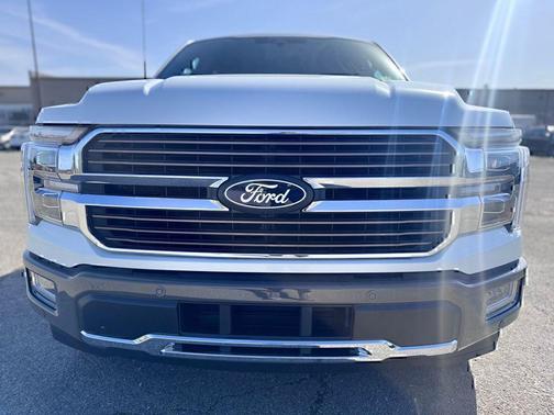 STAR WHITE METALLIC TRICOAT 2026 Ford F-150 King Ranch