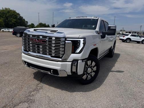 White Frost Tricoat 2024 GMC Sierra 2500 Denali