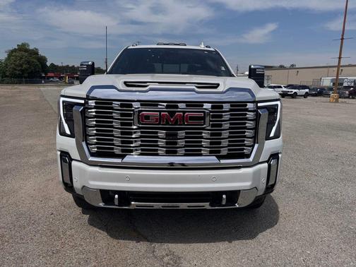 White Frost Tricoat 2024 GMC Sierra 2500 Denali