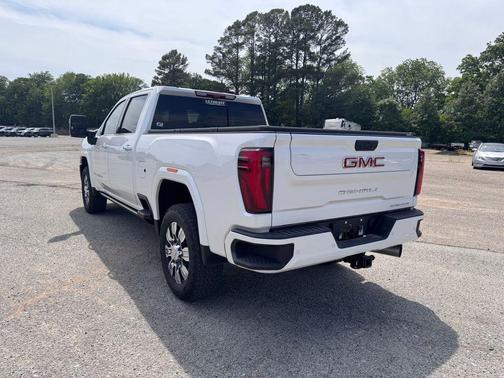 White Frost Tricoat 2024 GMC Sierra 2500 Denali