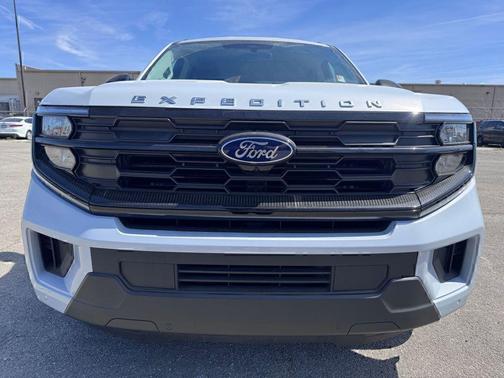 SPACE SILVER METALLIC 2026 Ford Expedition Max Active 4x4