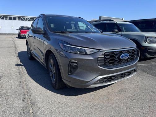 CARBONIZED GRAY METALLIC 2024 Ford Escape ST-Line