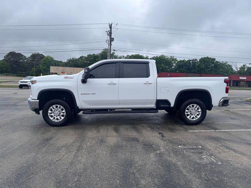 Summit White 2023 Chevrolet Silverado 2500 LT