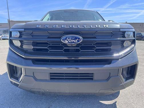 DARK MATTER GRAY METALLIC 2026 Ford Expedition Max Active 4x4