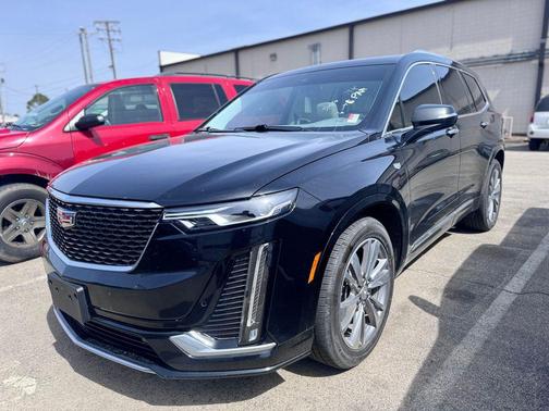 2022 Cadillac XT6 Premium Luxury FWD