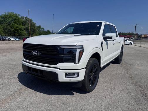 STAR WHITE METALLIC TRICOAT 2026 Ford F-150 Platinum