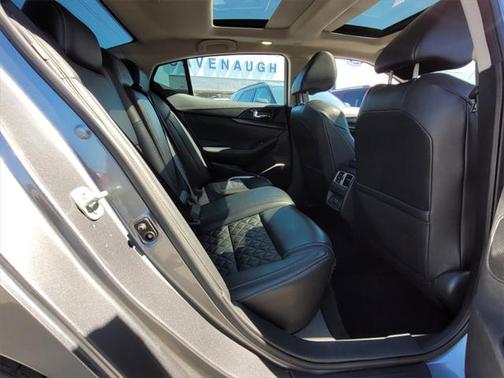 2022 Nissan Maxima 3.5 Platinum