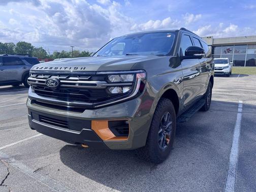 WILD GREEN 2025 Ford Expedition Tremor