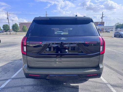 WILD GREEN 2025 Ford Expedition Tremor