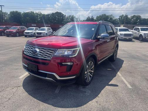RUBY RED METALLIC TINTED CC 2019 Ford Explorer Platinum