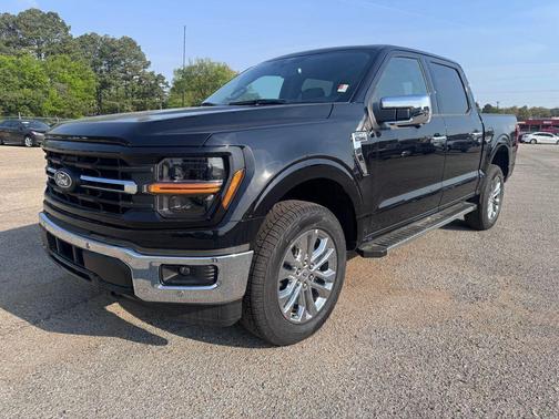 AGATE BLACK METALLIC 2026 Ford F-150 XLT