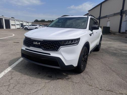 Glacial White Pearl 2023 Kia Sorento S