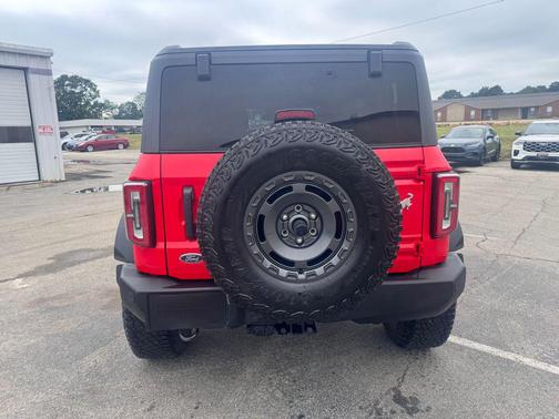 RACE RED 2024 Ford Bronco Big Bend
