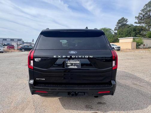 Agate Black Metallic 2026 Ford Expedition Active