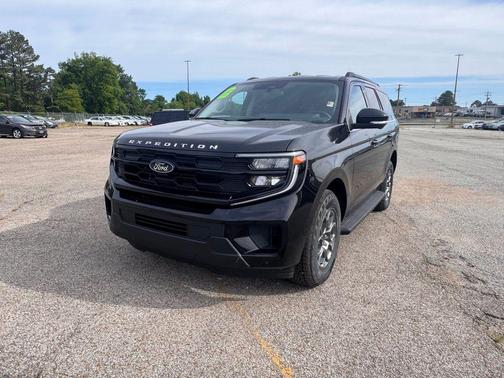 Agate Black Metallic 2026 Ford Expedition Active