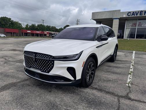 WHITE PLATINUM MET 3C 2025 Lincoln Nautilus Premiere