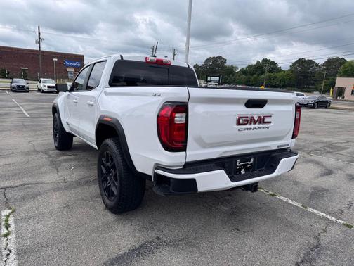 Summit White 2025 GMC Canyon Elevation
