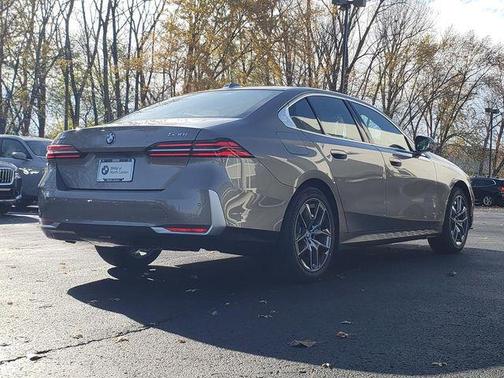 2026 BMW 530 i xDrive