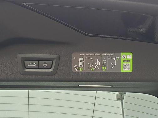 Black Sapphire Metallic 2026 BMW X5 xDrive40i