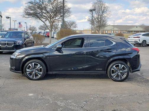 2022 Lexus UX 250h Base