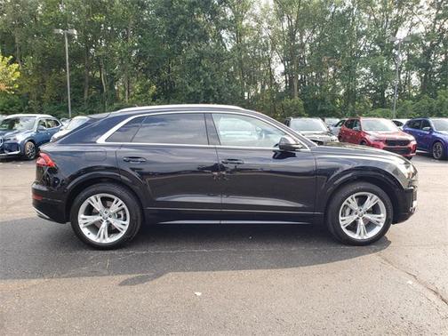 2020 Audi Q8 55 Premium Plus